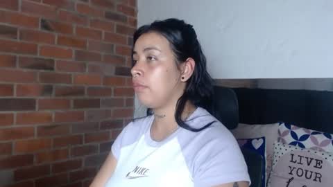 Snapshot of salome__palmer chatting on 06/11/26, 12:32 online show from 06/11/26, 12:32