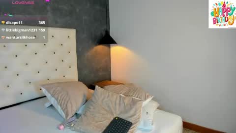 Snapshot of salome_cor78 chatting on 04/29/26, 05:30 Salome online show from 04/29/26, 05:30