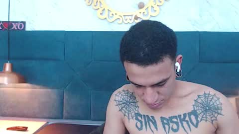 salome_daniel online show from 10/17/25, 07:38