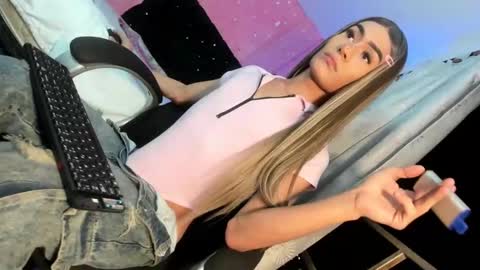 salome_saenz666 online show from 03/04/26, 06:52