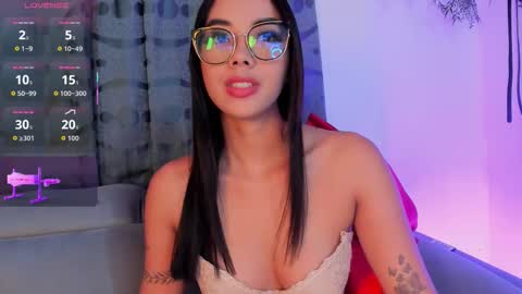 Snapshot of salome_villas_ chatting on 10/10/25, 10:20 SALOME online show from 10/10/25, 10:20