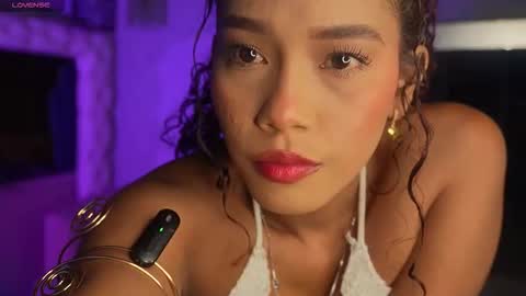 Snapshot of salome_williamss chatting on 03/28/26, 01:54 Salome online show from 03/28/26, 01:54