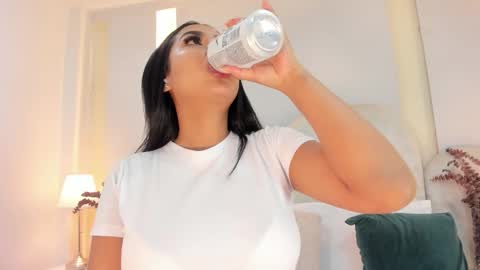   online show from 12/01/25, 08:14