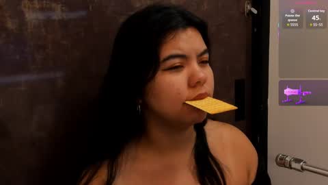 Snapshot of salomee_bigboobs chatting on 09/22/25, 04:25 Salome online show from 09/22/25, 04:25