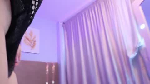Salome online show from 12/15/25, 12:20