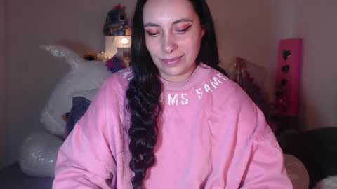 Snapshot of salomefox2 chatting on 12/17/24, 04:12 yenny online show from 12/17/24, 04:12