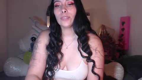 Snapshot of salomefox2 chatting on 12/20/24, 04:42 yenny online show from 12/20/24, 04:42