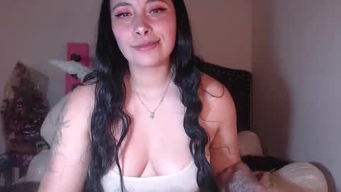 Snapshot of salomefox2 chatting on 01/22/25, 04:34 yenny online show from 01/22/25, 04:34