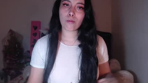 Snapshot of salomefox2 chatting on 02/06/25, 04:21 yenny online show from 02/06/25, 04:21