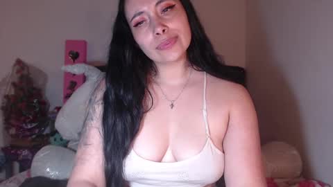 Snapshot of salomefox2 chatting on 02/11/25, 07:23 yenny online show from 02/11/25, 07:23