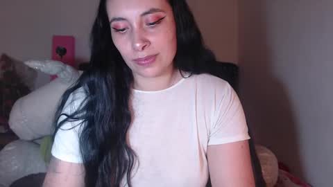 Snapshot of salomefox2 chatting on 02/19/25, 04:34 yenny online show from 02/19/25, 04:34