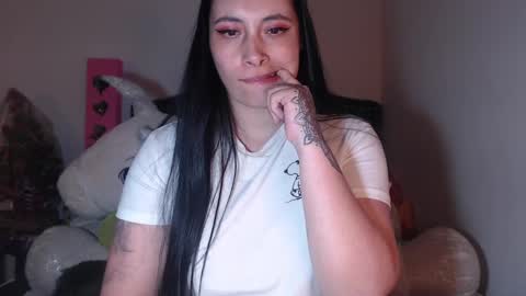 Snapshot of salomefox2 chatting on 03/05/25, 07:16 yenny online show from 03/05/25, 07:16