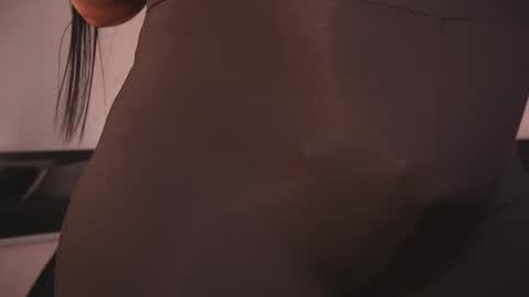 Salome Kross online show from 09/25/25, 04:27