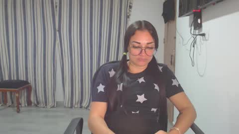 Snapshot of salomesaints chatting on 10/31/25, 12:33 salome online show from 10/31/25, 12:33