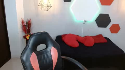 martina online show from 12/25/24, 04:12