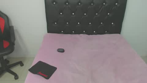 martina online show from 01/08/25, 01:00