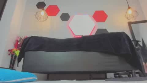 Snapshot of salomeswet chatting on 09/16/25, 02:56 martina online show from 09/16/25, 02:56