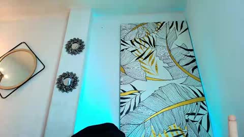 Salomon  Jax and Luca online show from 02/26/25, 06:00