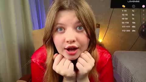 Snapshot of salut_love chatting on 10/16/25, 03:35 Ruby online show from 10/16/25, 03:35