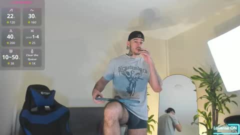 Snapshot of salvatore_costa chatting on 10/31/25, 03:07 Salvatore online show from 10/31/25, 03:07