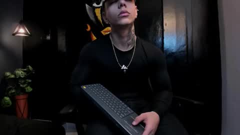 Snapshot of salvatore_damore chatting on 09/27/25, 11:15 SALVATORE online show from 09/27/25, 11:15