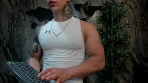 Snapshot of salvatore_damore chatting on 10/09/25, 05:11 SALVATORE online show from 10/09/25, 05:11