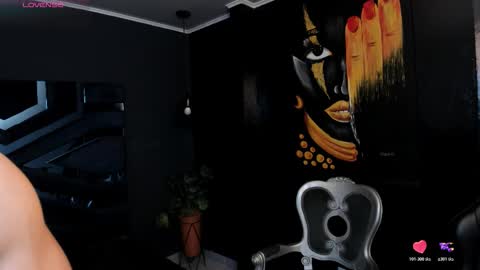 Snapshot of salvatore_damore chatting on 10/20/25, 05:35 SALVATORE online show from 10/20/25, 05:35