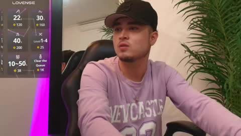 Snapshot of salvatore_muller chatting on 09/26/25, 09:52 Salvatore online show from 09/26/25, 09:52