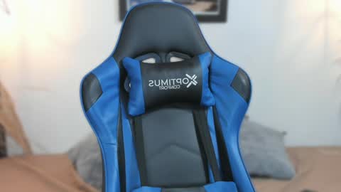 Snapshot of salvatore_romanoo chatting on 02/05/25, 03:55 Salvatore online show from 02/05/25, 03:55