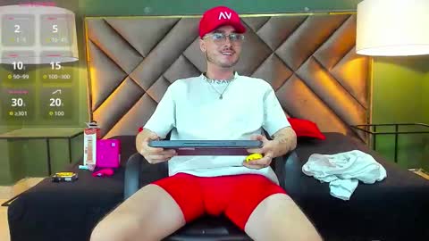 Snapshot of salvattore_muller chatting on 03/01/26, 12:01 Salvatore online show from 03/01/26, 12:01