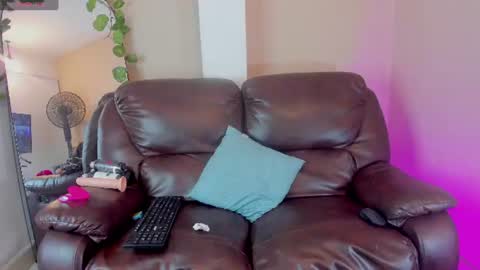 Snapshot of salvattore_muller chatting on 07/10/26, 12:15 Salvatore online show from 07/10/26, 12:15