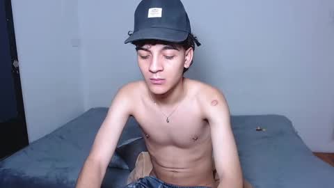 sam__cute online show from 10/28/25, 06:39