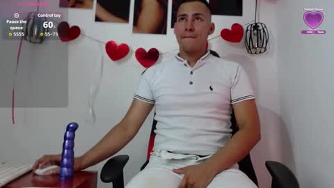 Snapshot of sam_boy_kinky chatting on 09/12/25, 12:44 sam_boy_kinky online show from 09/12/25, 12:44