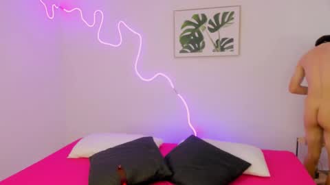 Sam Clark online show from 12/14/25, 06:01