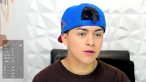 Snapshot of sam_daves_ chatting on 11/11/25, 02:28 Sam online show from 11/11/25, 02:28