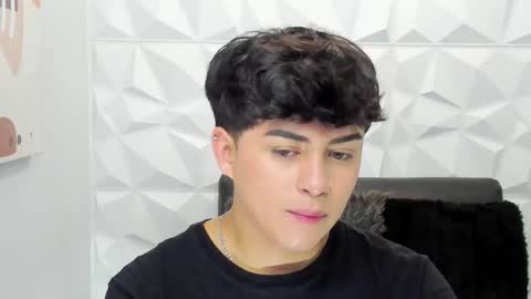 Snapshot of sam_daves_ chatting on 12/02/25, 02:23 Sam online show from 12/02/25, 02:23