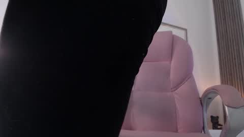 SAM MANSON online show from 01/04/25, 12:05