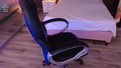 SAM MANSON online show from 11/28/25, 02:09