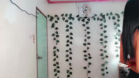 Snapshot of sam_mitinair chatting on 02/21/25, 01:44 sam online show from 02/21/25, 01:44