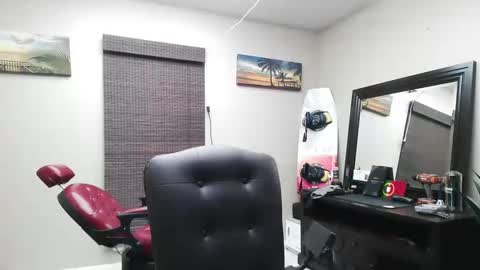 Snapshot of sam_papithebarber chatting on 01/06/25, 11:07 sam_papithebarber online show from 01/06/25, 11:07