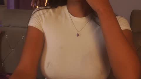 Snapshot of sam_robert17 chatting on 10/07/25, 01:41 Samantha Roberts online show from 10/07/25, 01:41