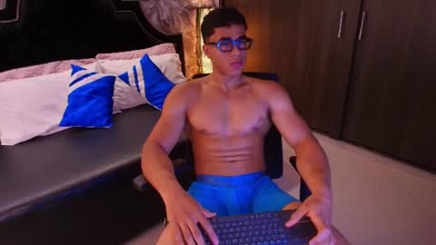 sam_rouge online show from 07/12/26, 12:56
