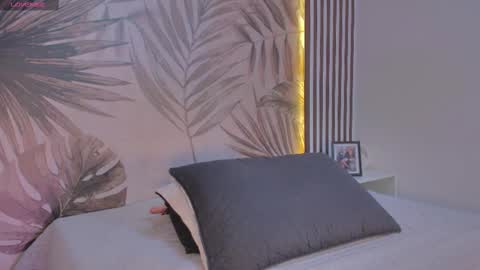 Samaantha  online show from 10/03/25, 11:51