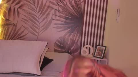 Samaantha  online show from 11/22/25, 11:31