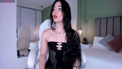Snapshot of samaantharey chatting on 01/13/25, 01:06 Samantha online show from 01/13/25, 01:06