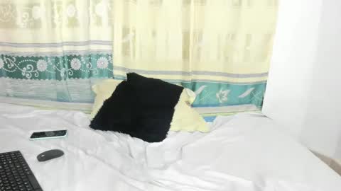 Snapshot of samanta_blazee chatting on 09/19/25, 04:14 samantha online show from 09/19/25, 04:14