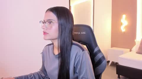 S A M A N T A online show from 09/11/25, 02:22
