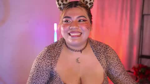 Snapshot of samanta_cutee1 chatting on 02/18/26, 01:23 SAMANTA online show from 02/18/26, 01:23