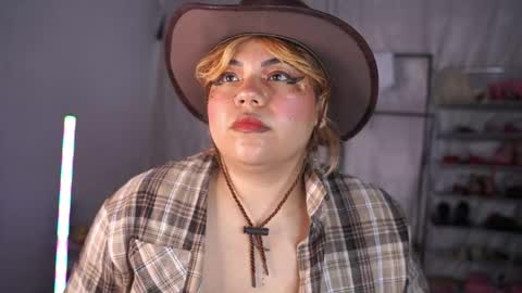 Snapshot of samanta_cutee1 chatting on 05/21/26, 10:11 SAMANTA online show from 05/21/26, 10:11