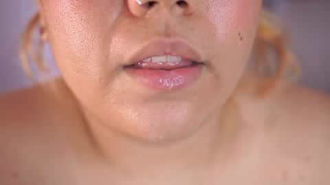 Snapshot of samanta_cutee1 chatting on 06/11/26, 06:39 SAMANTA online show from 06/11/26, 06:39